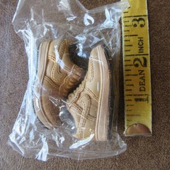 Doll/Male Action Figure XL SHOES – 2″ Long, 13/16″ Wide, Tan, Casual Nikes, NIP