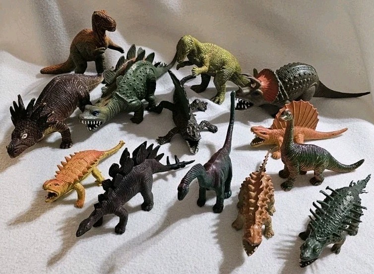 13 Dinosaur Toys Hard Plastic Dinosaurs Brontosaurus Stegosaurus Imperial Ukrd +