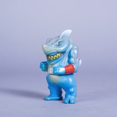 Rampage Toys X Shamrock Arrow Fang Shark Fighter Japanese Kaiju Sofubi Figure