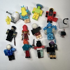 R0BL0X Toys Series Lot Of 12 Figures With Accessories No Codes