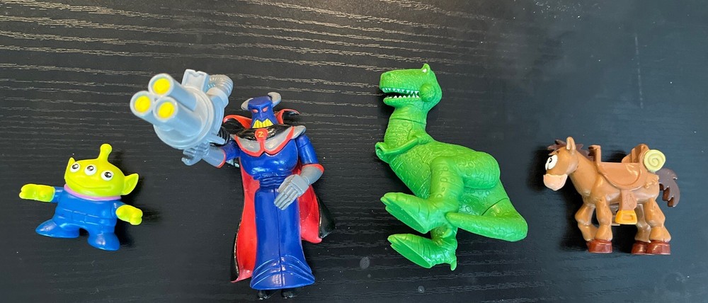 Toy Story Lot – Emperor Zurg figurine, Dino, Alien, Bullseye.