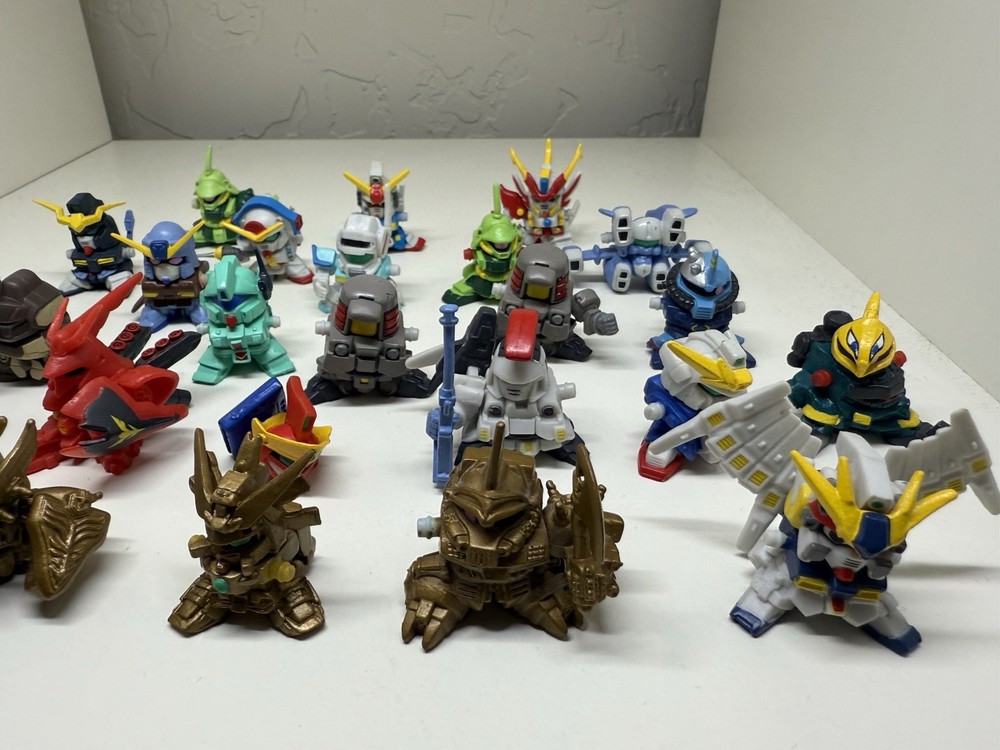 Gundam SD HUGE Lot Mini Figures + Parts Vintage Collectible Figurines 2003-2004