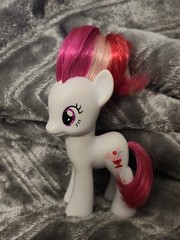 My Little Pony Friendship Is Magic Brushable Hair Plumsweet White Sundae READ