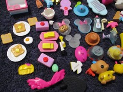 Shopkins- Disney Happy Places Mixed – Moose Figures, Accessories – Large Lot