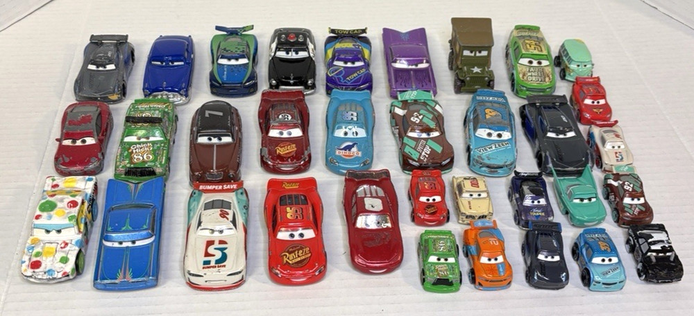 Disney Pixar Cars Huge Lot Of 33 Die-Cast Metal Plastic 1:43 1:55 Scale *Read*
