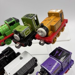 Thomas the Train Die Cast Metal Train Lot Of 12 Magnetic Railroad Cars