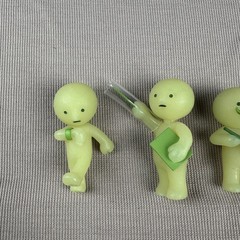 Smiski Glow In The Dark Mini Figure Lot of 6 Phone Strap Keychain Dreams