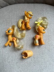 LOT OF 3 2010 MY LITTLE PONY APPLEJACK MLP G4 DOLLS & SHAWL BLANKET ACCESSORY