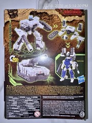 Transformers War for Cybertron Kingdom Autobot Pipes and Autobot Slammer