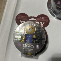 PIGGY Set Of 5 ~ W/ Dinopiggy ~ Series 1Roblox Action Figures DLC Codes