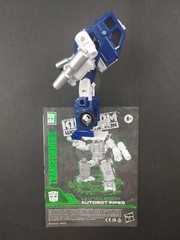 TRANSFORMERS WAR FOR CYBERTRON KINGDOM DELUXE AUTOBOT PIPES COMPLETE TB2
