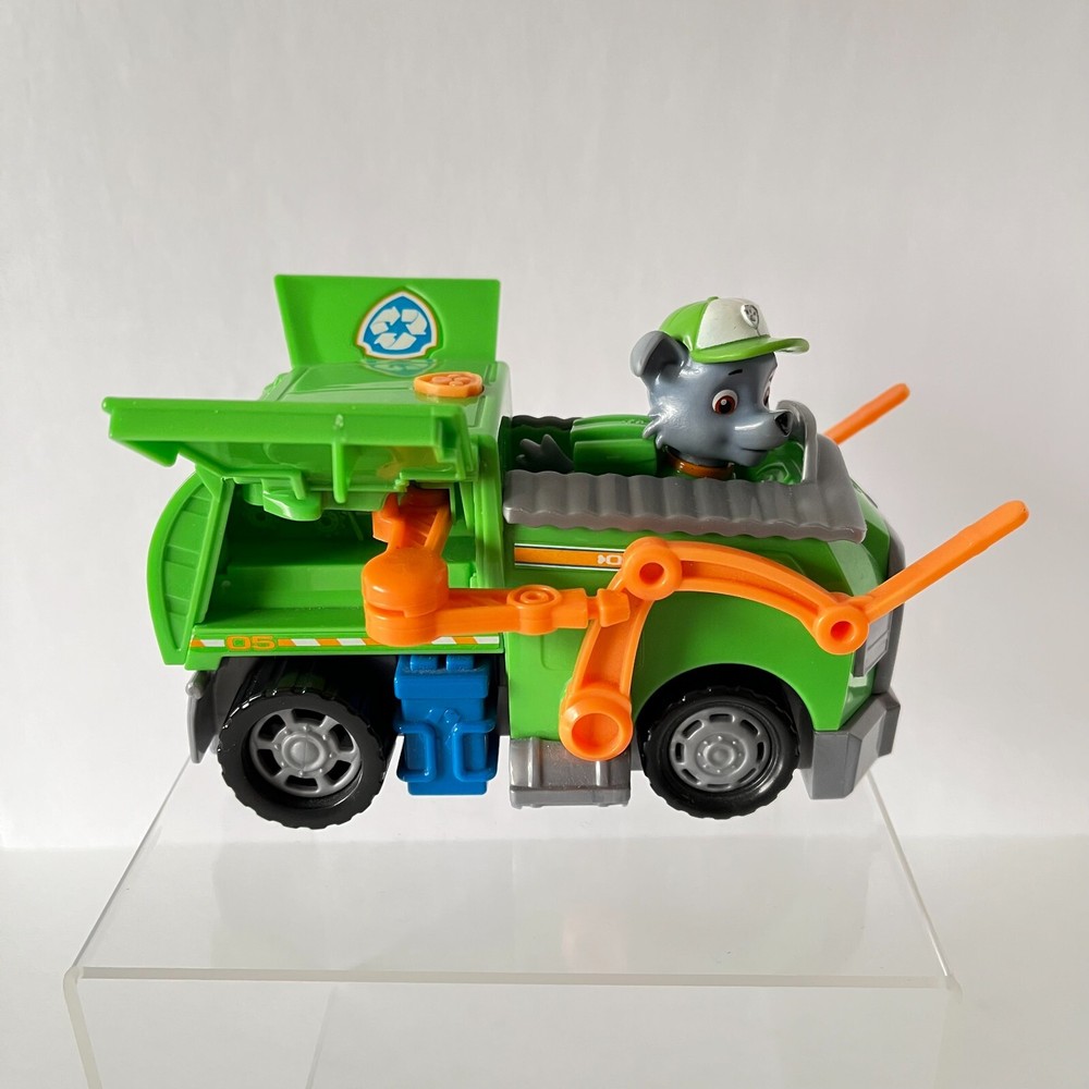 Paw Patrol Rocky Pup Figure and Transforming Recycle Truck with Pop Out Tools
