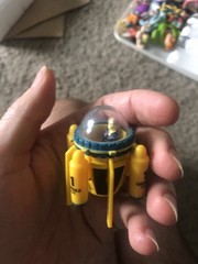 Irwin Toys Dragon Ball Z Die-Cast Capsule Corp #1 Trunks Time Machine 2000 Micro