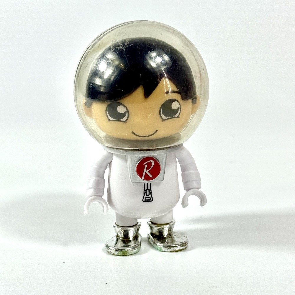 Ryan’s World Astronaut Ryan in White Space Suit 3″ Action Figure Bonkers Toys