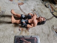 Round 5 URIJAH California Kid FABER UFC Figure W/ Panini Prizm Card Sleved Mint