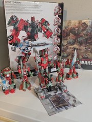 Hasbro Transformers Combiner Wars Victorion Set Complete.