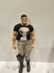 Kraken Studio Marvel Punisher Action Figure Collectible w/ Assault Rifle Handgun