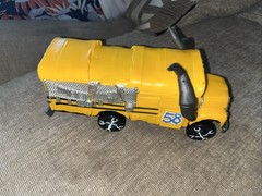 Disney Pixar Cars 3 Miss Fritter Plastic School Bus PREOWNED, Great Condition