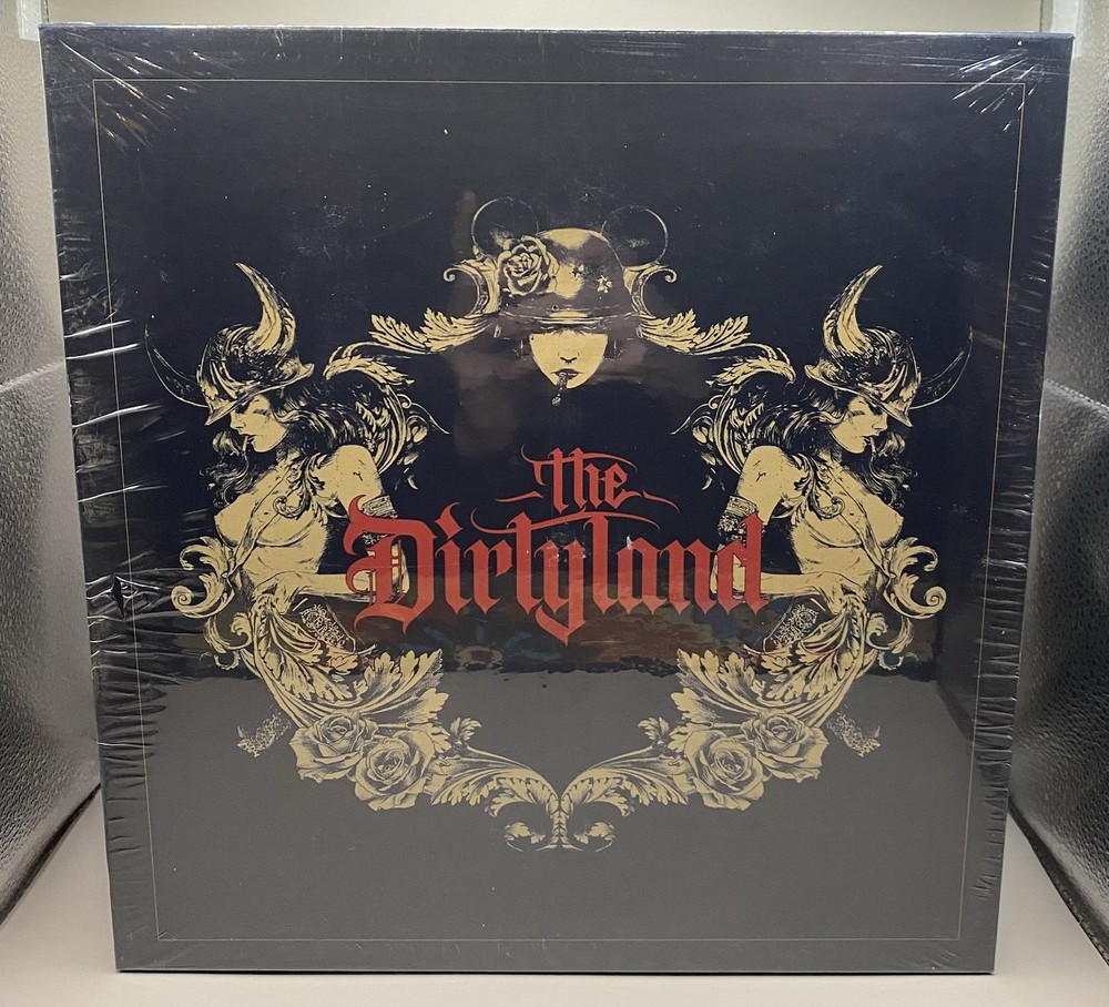 Brian Viveros DCON21 The Dirtyland Bull Headed Figure Limited Edition
