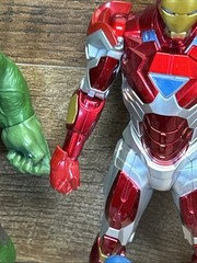 Hasbro/Marvel Action Figure Lot-Avengers/Ironman/wolverine/Spiderman/Hulk