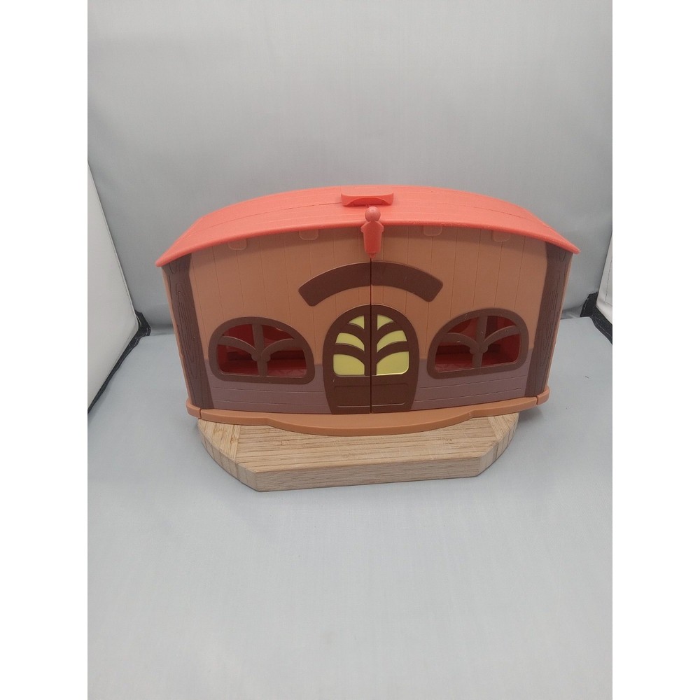 Bluey School Friends Calypso’s School Playset missing Figures Pre-school Toys