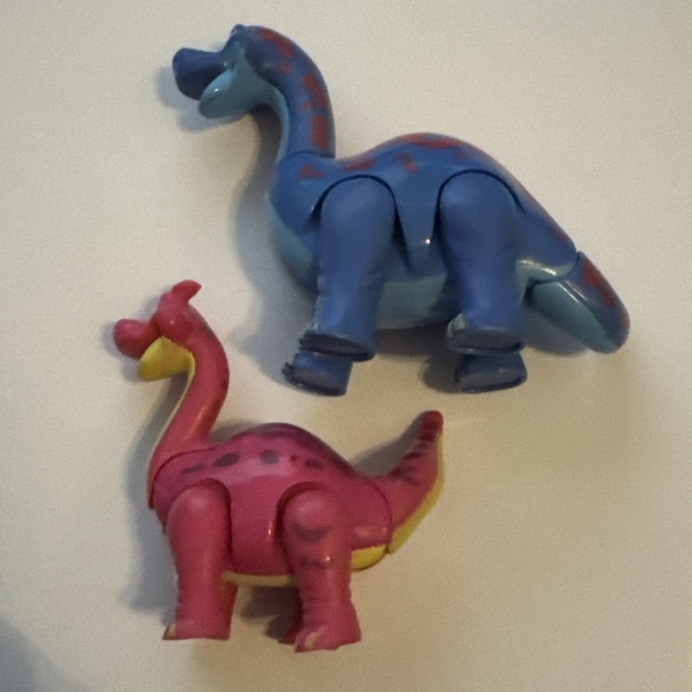 Disney T-Rex Cafe Rocksy the Apatosaurus And Brachiosaurus Dinosaur Figures