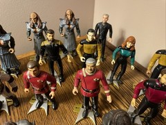 Star Trek Generations (15) Voyager (3) Playmates Toys 18 Figures & Accessories