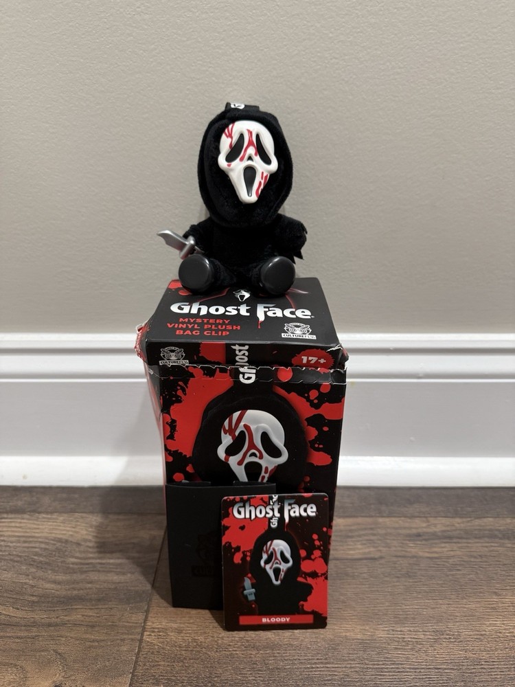 BLOODY – Culturefly Ghost Face Mystery Vinyl Plush Bag Clip