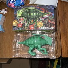 RON ENGLISH DINOGRENADE POPAGANDA DESIGNER VINYL TOY FIGURE