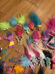 Large Lot Of Hasbro Dreamworks Trolls World Tour Mini Figures Poppy Branch