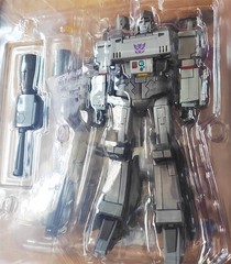 Transformers Megatron 10″ Figure MP36 Tomy Takara Masterpiece Robot New In Box