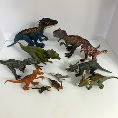 Dinosaur action figure mixed lot of 15 Jurassic World & Vtg Solid Dino figurine