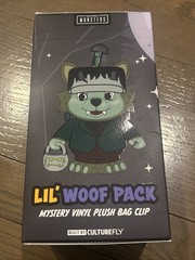 New & Sealed Culturefly Universal Monsters Mystery Vinyl Plush Bag Clip Lil Woof