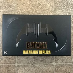 * SEALED * Neca: DC- Batman- Batarang 1:1 Replica Movie 1989 NIB * NEW *