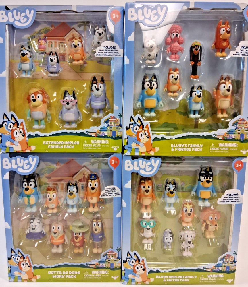 Bluey Family and Mates Pack 32 Figure Multi Pack Chilli Bingo Honey Socks Chloe