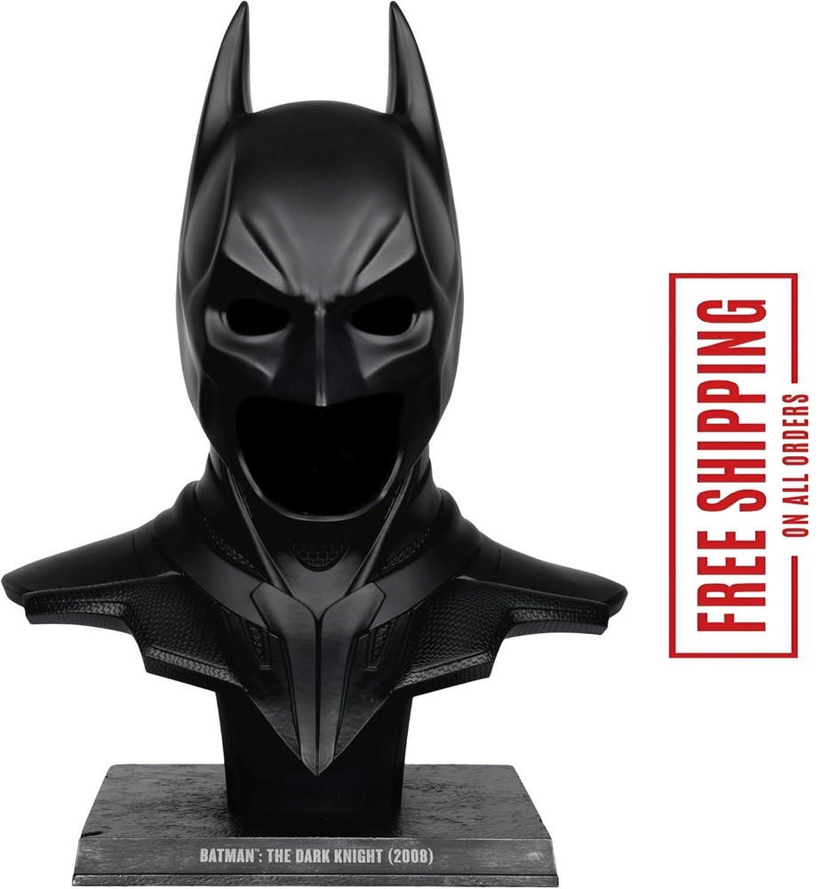 – DC Direct Batman: the Dark Knight (2008) Cowl Replica 1:1 Scale