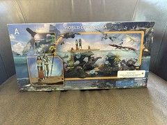 BNIB Avatar Metkayina Reef With Tonowari And Ronal Lights Up NIB