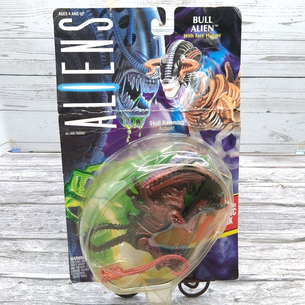 Aliens Bull Alien Action Figure Kenner 1992 Toy + Comic New Sealed (Damaged Box)