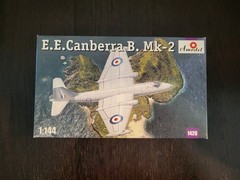 E.E. Canberra B. Mk-2 1:144 AMODEL Plane Model Kit MIB NEW Unbuilt