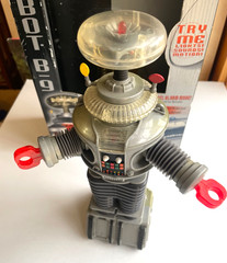 1997 Trendmasters Lost In Space B-9 Robot Working with original box