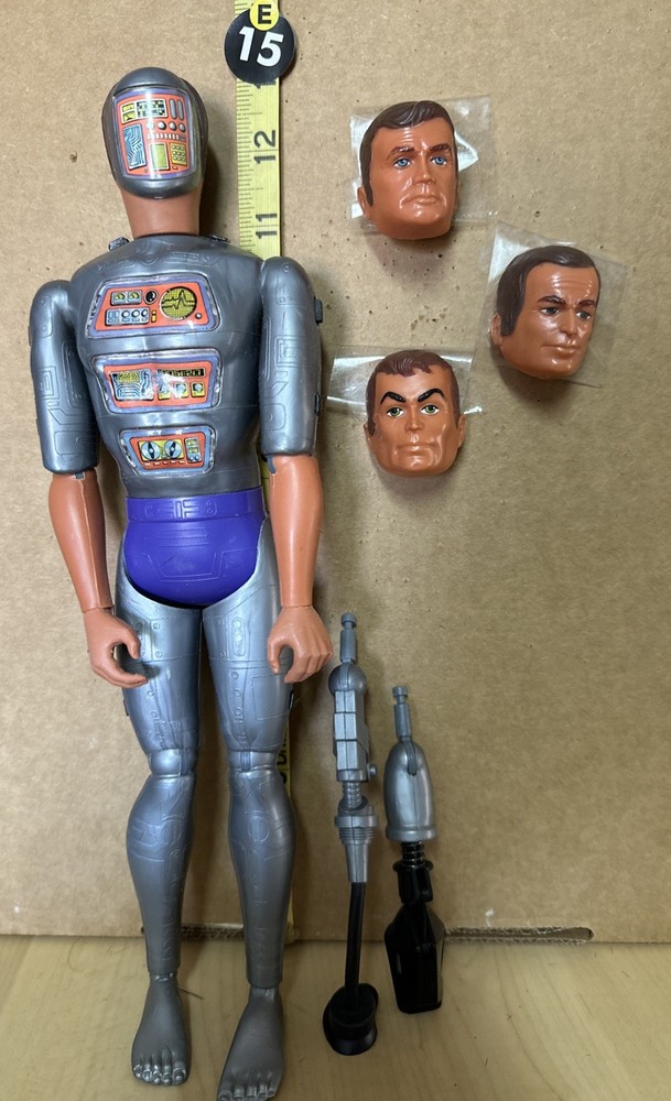 Vintage 1976 6 Million Dollar Man Maskatron.