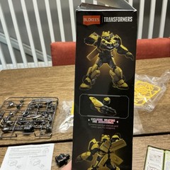 Blokees Transformers Classic Class 02 Bumblebee Model Kit Light Up-Missing Parts