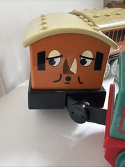 Vtg. 1998 TOMY Thomas & Friends Pull Toy Train Set Sound Annie Clarabel Works