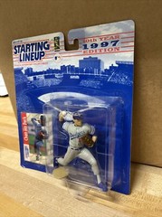 1997 starting lineup Chan Ho Park action figure Los Angeles Dodgers MLB SLU