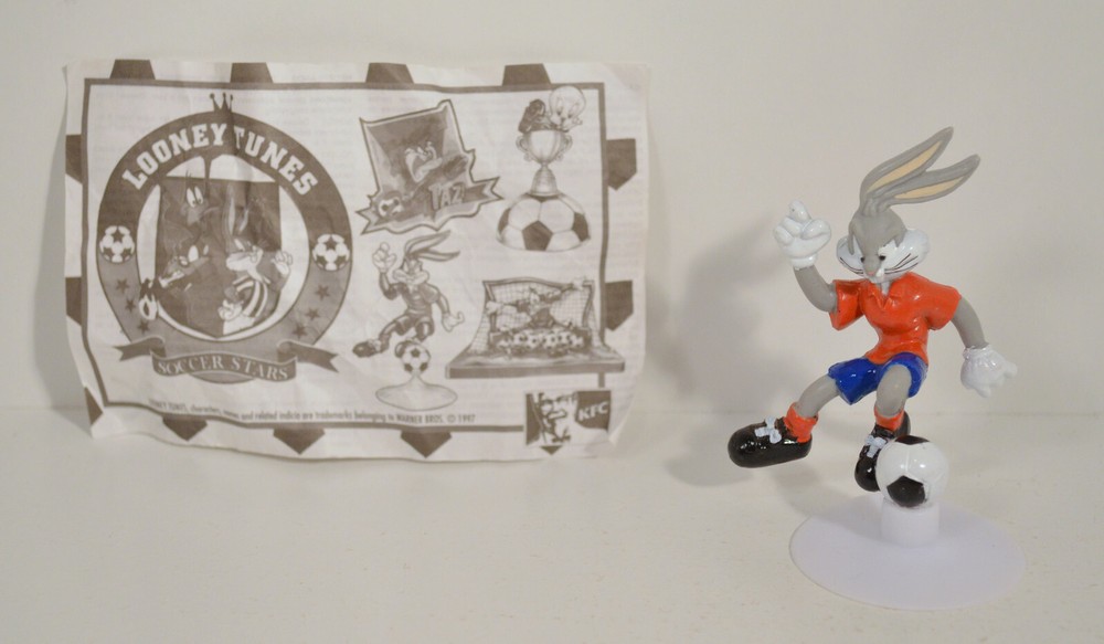 RARE 1997 Soccer Stars Bugs Bunny 3″ KFC EUROPE Action Figure Looney Tunes