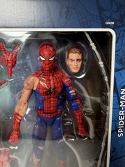 MARVEL LEGENDS MAGIC THE GATHERING BATTLE DAMAGED SPIDER-MAN