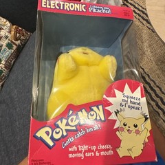 Pokemon ELECTRONIC “I Choose You Pikachu!” Plushie 1999 Nintendo Hasbro NEW BOX