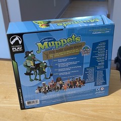 Muppets Palisades Exclusive Frog Scout Leader Scoutmaster Kermit Figure Green