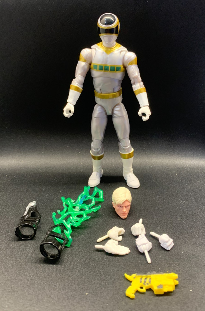 Hasbro Power Rangers Lightning Collection Space Silver Ranger & Accessories
