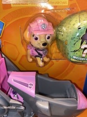 Nickelodeon Paw Patrol Skye Deluxe Vehicle and Action Figure – Multicoloured